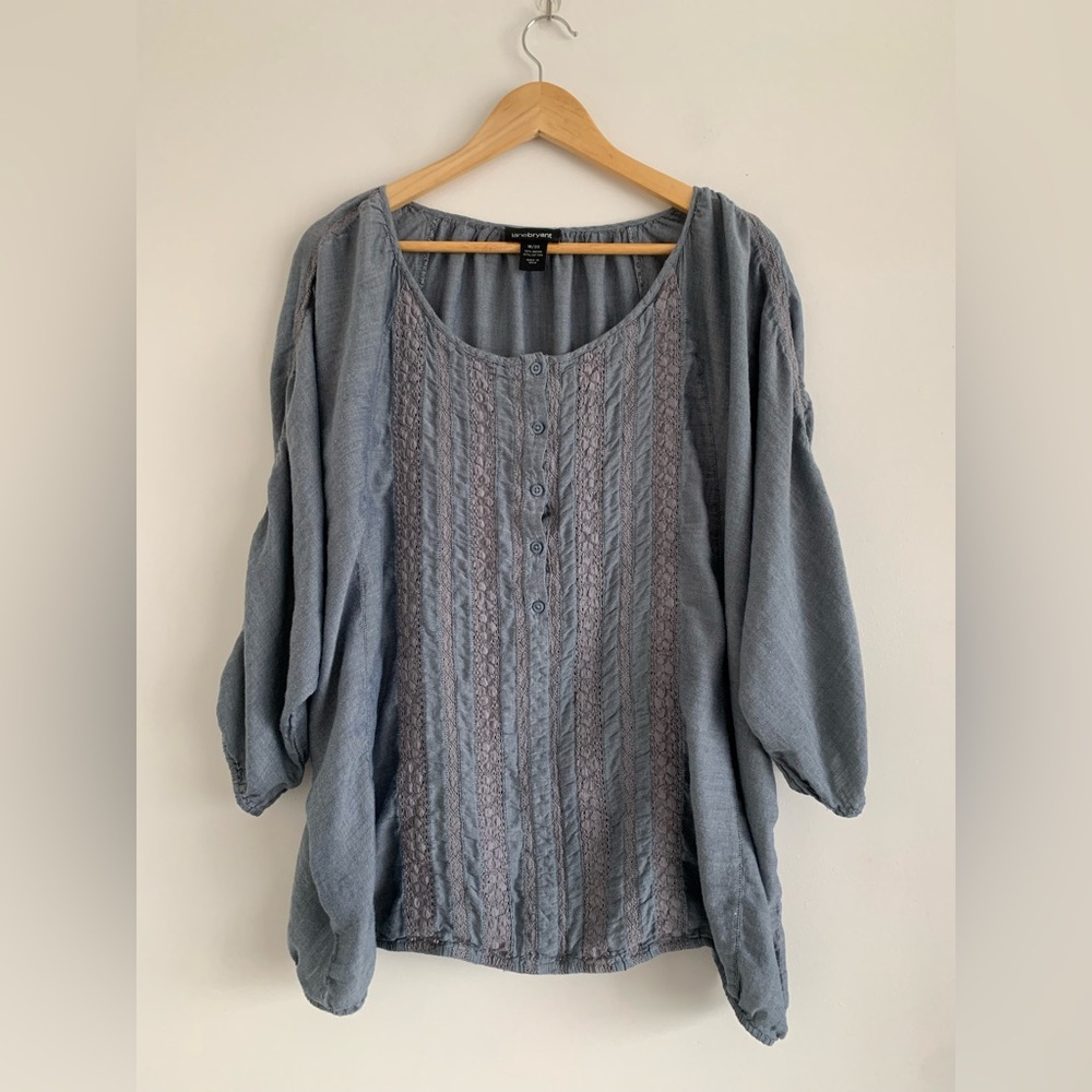 Lane Bryant business casual blouse with buttons and lace